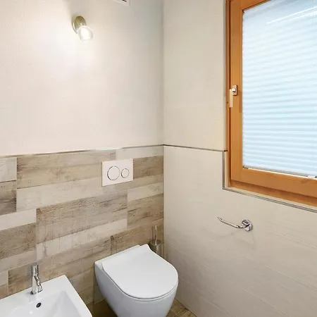 샬레 Plaz 리비뇨